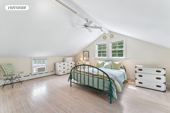 Building Photo - 148 Jermain Ave