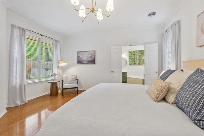 Building Photo - 11817 Lake Stone Dr