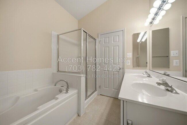 Building Photo - 6514 Osprey Point Ln