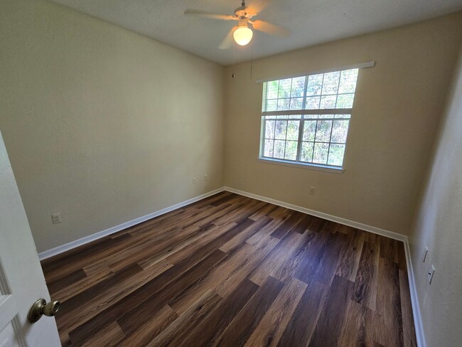 Building Photo - 3 Bedroom Condo For Rent in Tampa Palms!