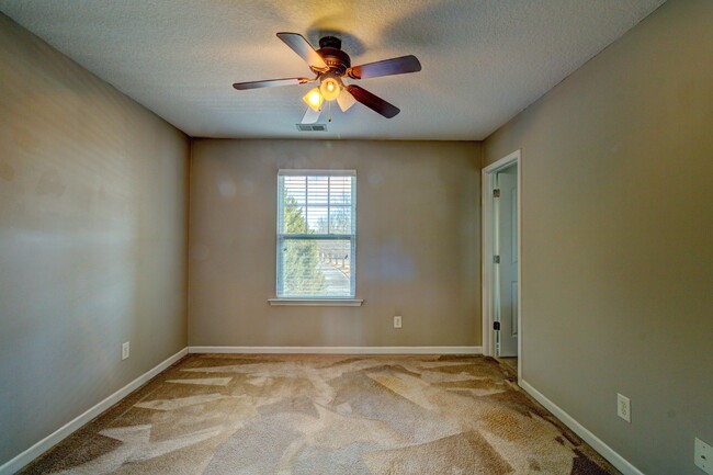 Building Photo - 2024 Middleton Farm Dr