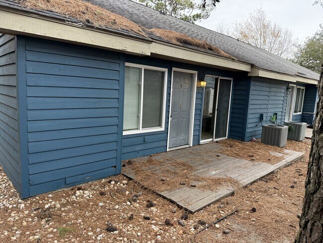 Building Photo - 505 63rd Ave N