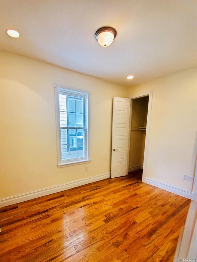 Building Photo - 85-40 76th St