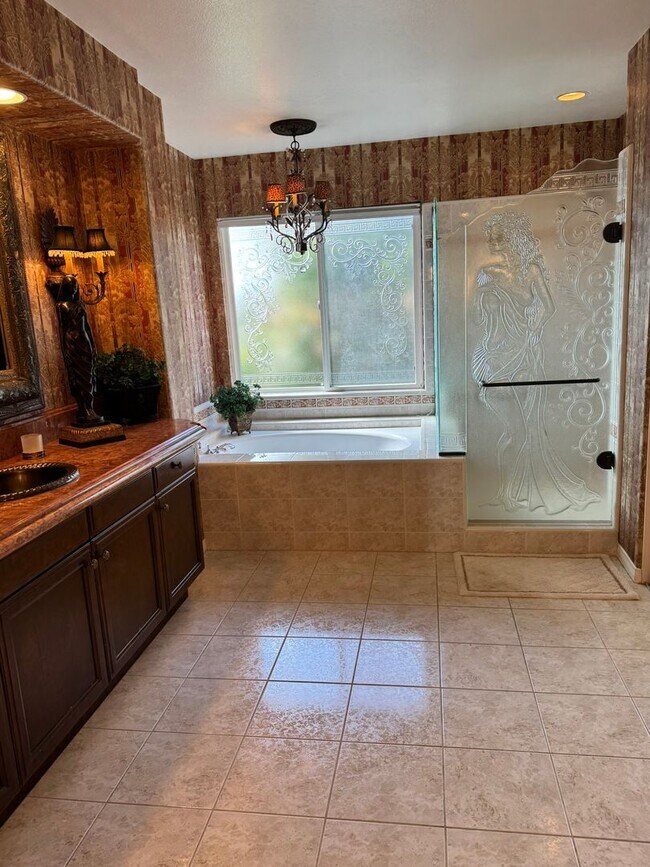 Building Photo - Stunning Executive Oceanview Home in Carls...