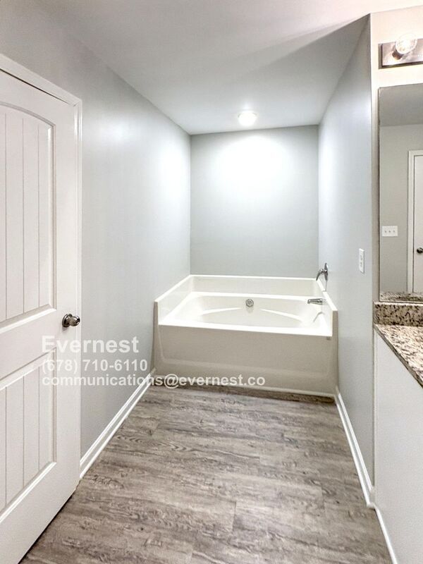 Building Photo - 5328 Hanover St