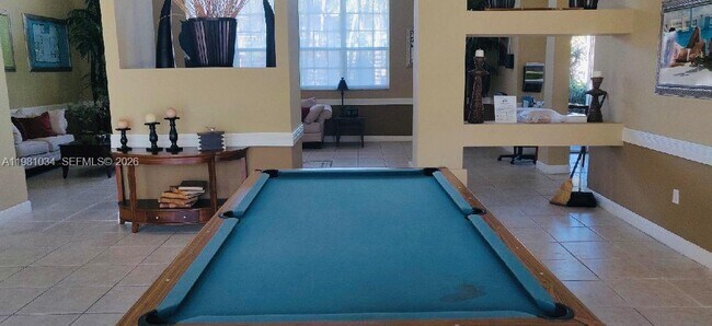 Building Photo - 3221 Sabal Palm Manor