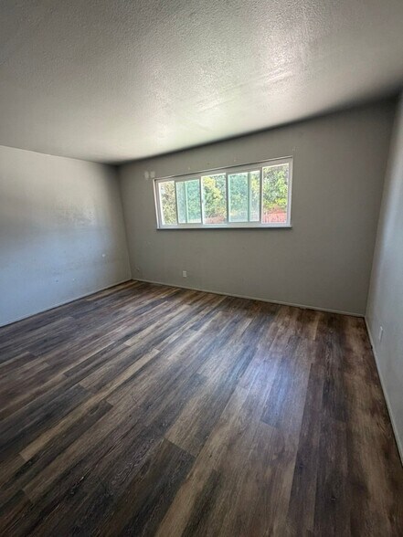 Building Photo - 320 Franciscan Ct