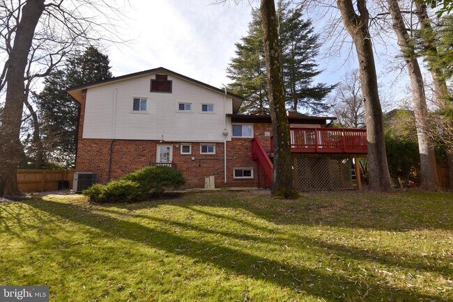 Building Photo - 6319 Tone Ct