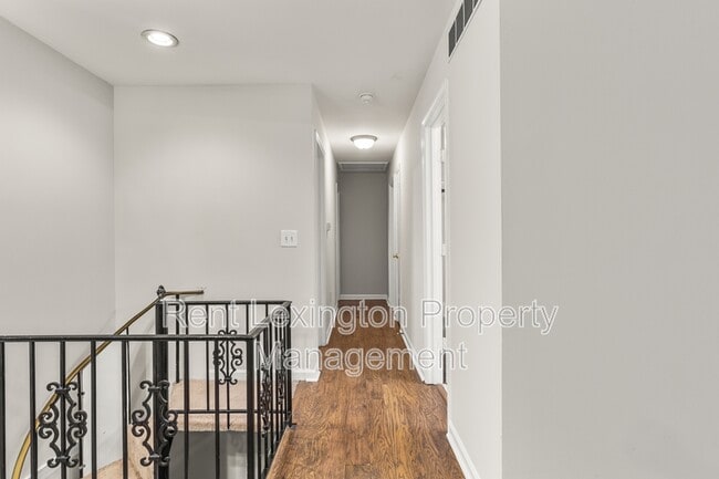 Building Photo - 2025 Langhorne Dr
