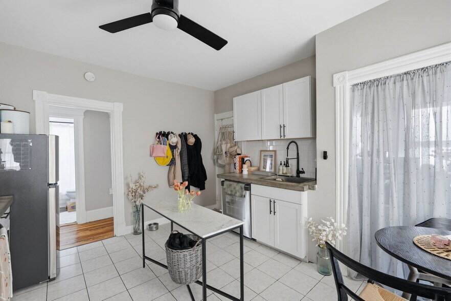 Building Photo - 186 Arnoldale Rd