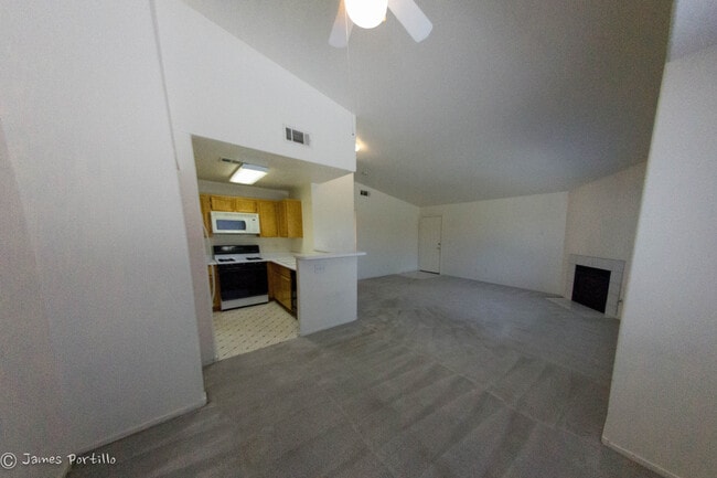 Building Photo - Summerlin area upper condo/vaulted ceiling...