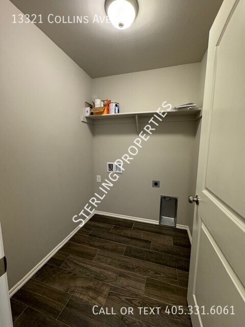 Building Photo - 13321 Collins Ave