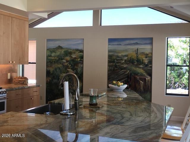 Building Photo - 520 Verde Valley School Rd