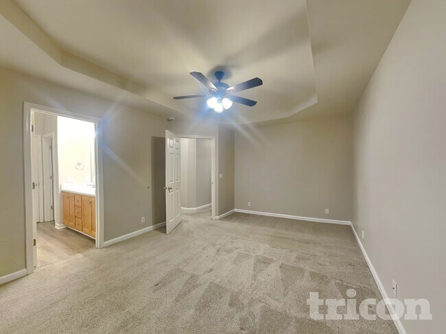 Building Photo - 155 Braxton Ln E