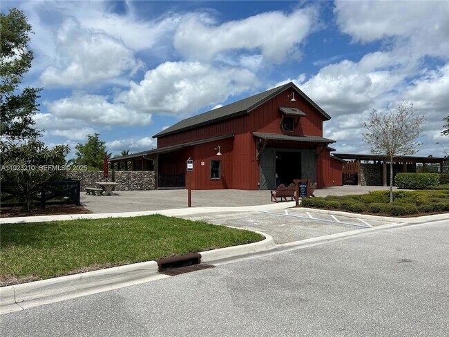 Building Photo - 19600 Whispering Crk Rd