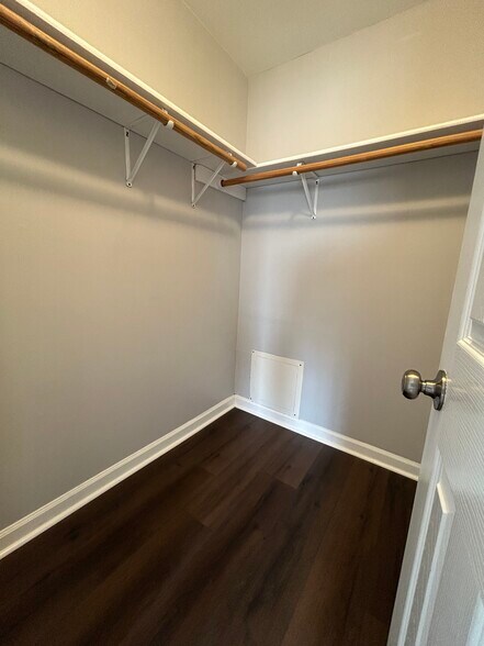Building Photo - 109 Prescott Place