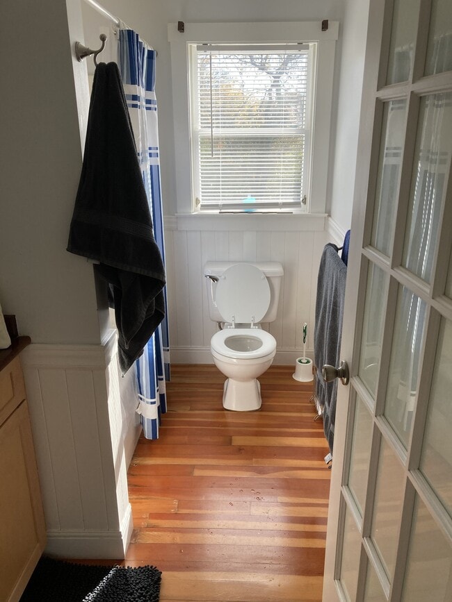 Building Photo - 7 Pine Grove Ln