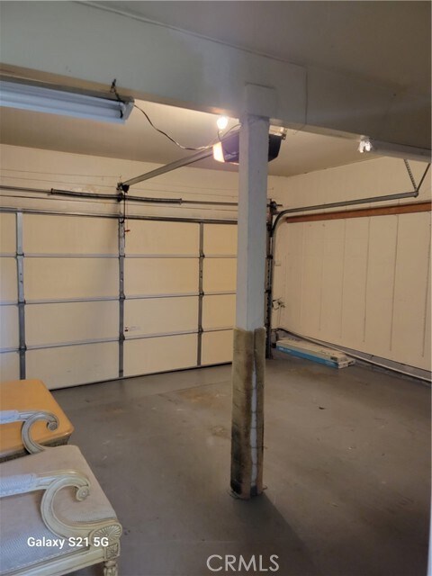 Building Photo - 16862 Coach Ln