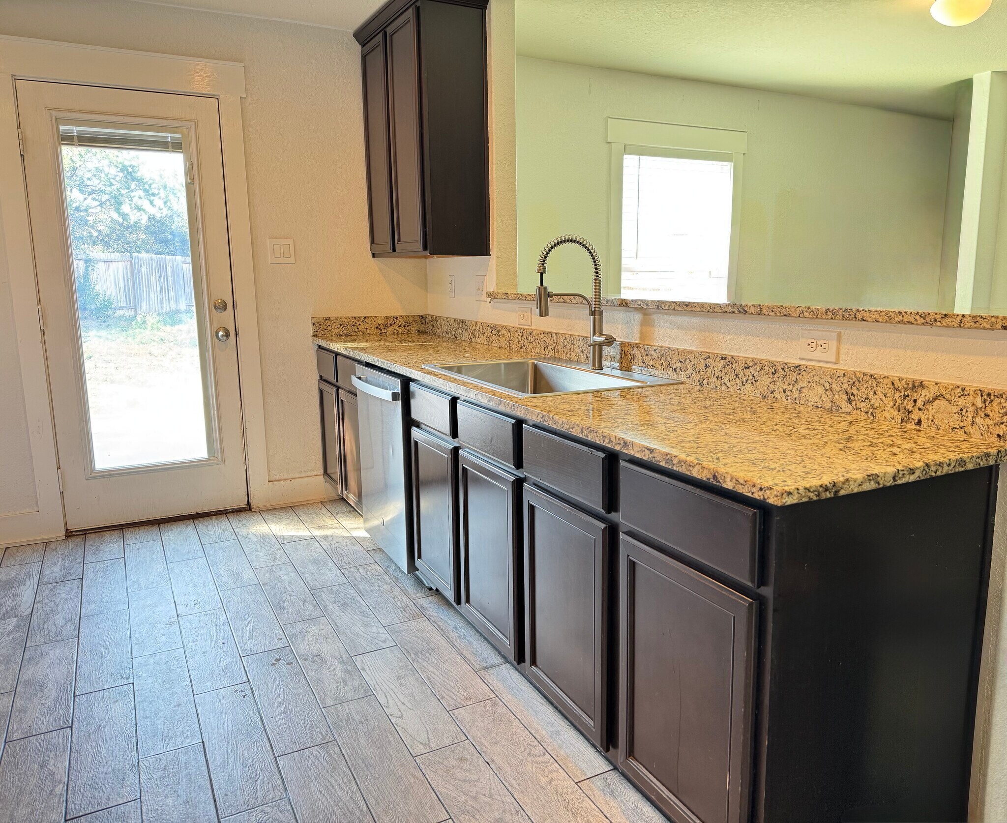 Kitchen - 12710 Clearwater Cv