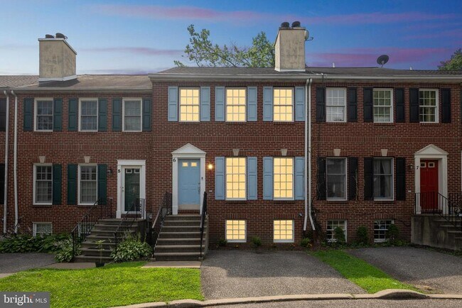 Building Photo - 5400 Wissahickon Ave