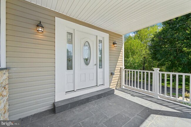 Building Photo - 2430 Harris Mill Rd