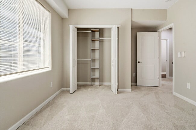 Building Photo - $2,940.45 - 4 Bed, 3 Bath Townhome In Commerce City with Central AC and In Unit Laundry!