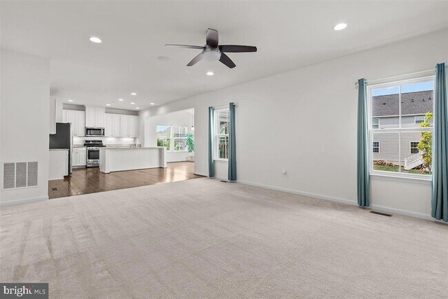 Building Photo - 109 Emperor Dr