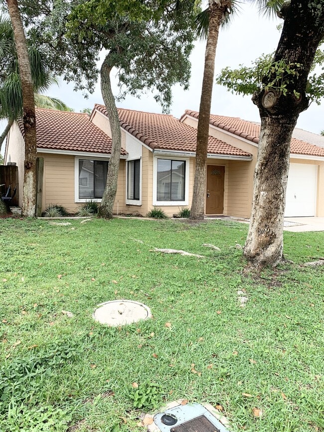 Building Photo - 6224 Country Fair Cir