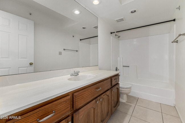 Building Photo - 7510 E Thomas Rd