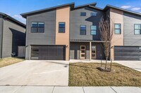 Building Photo - 8863 W Haylee St