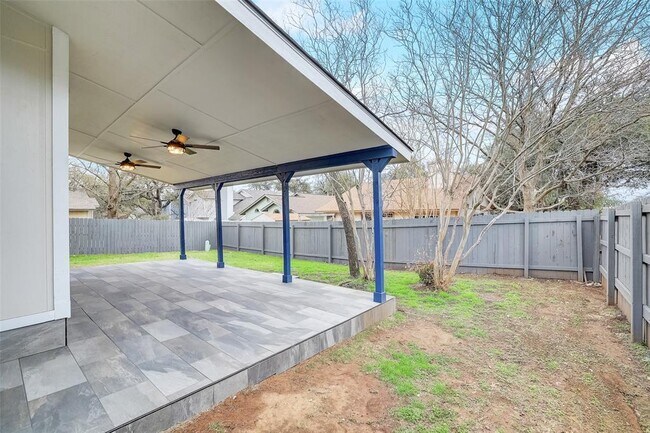 Building Photo - 12801 Steeple-Chase Dr