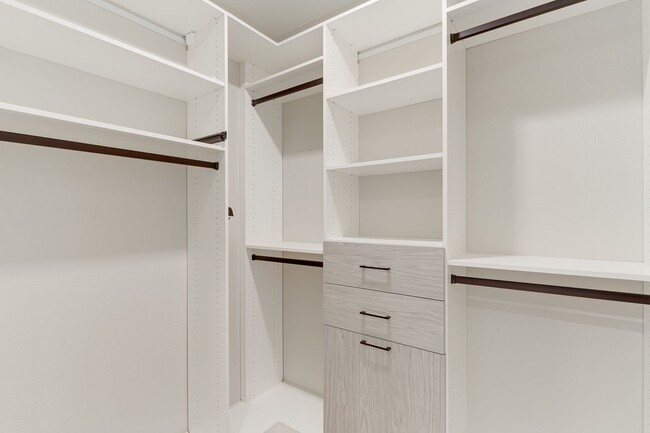 Building Photo - LUXURY 2BEDROOM IN MIRA VILLA W/ STRIP & M...