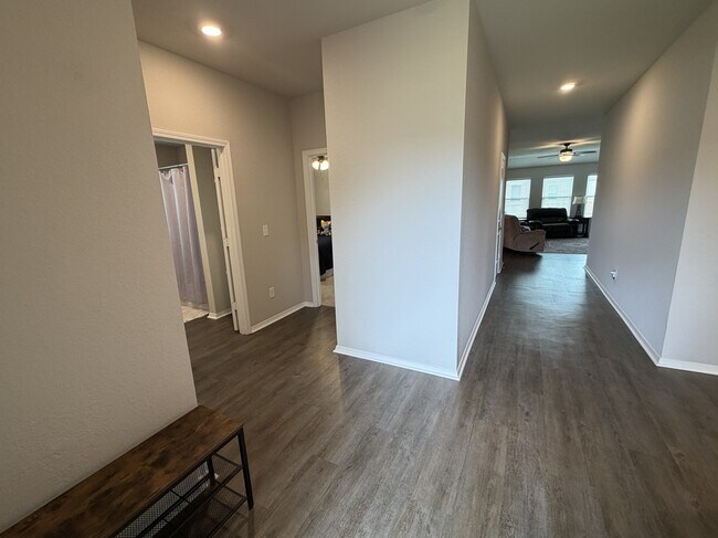 Building Photo - 35 Kinley Brk Ln