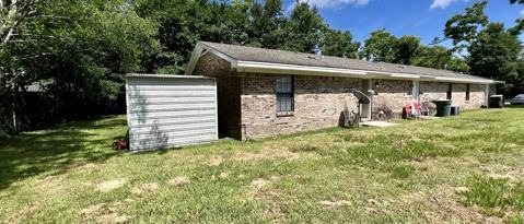 Building Photo - 2114 Hollyhill Rd