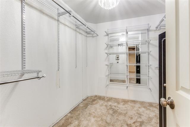 Building Photo - 3010 Sawgrass Dr