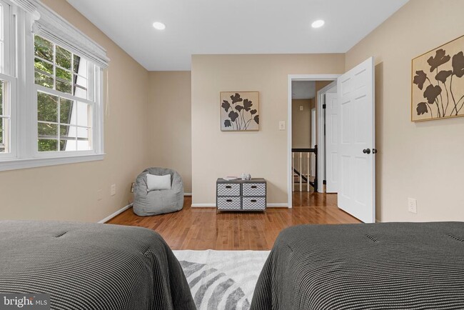 Building Photo - 10429 Headly Ct