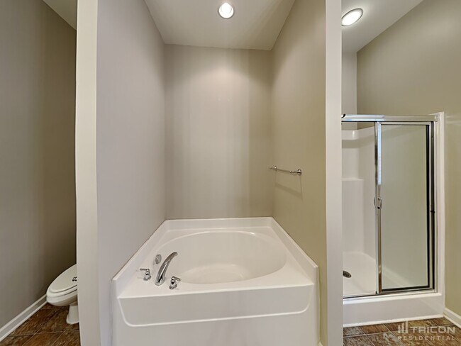 Building Photo - 4068 Locerbie Cir