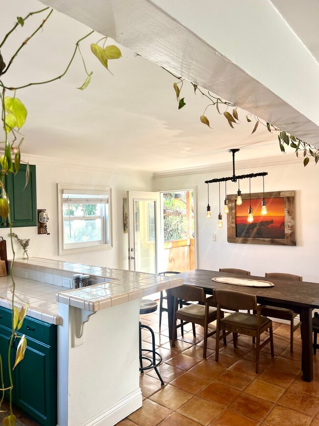 2Bedroom/2Bath - View from Kitchen - 33 S Venice Blvd