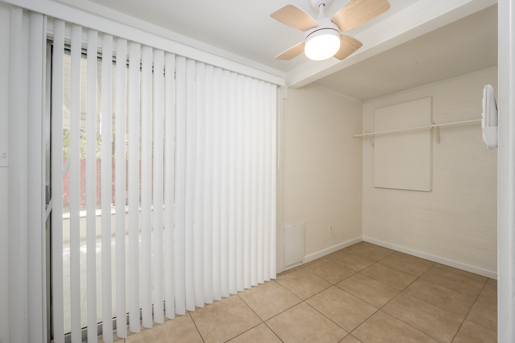 84 Sq. Ft. Bonus Room - 1809 E Colter St