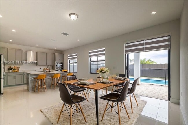 Building Photo - 1841 SW 145th Ave