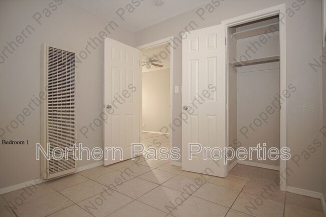 Building Photo - 402 Mississippi Ave