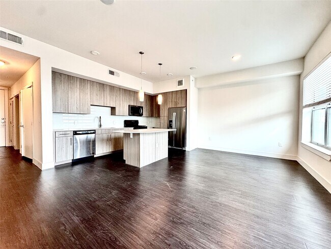 Building Photo - 3120 Smith St