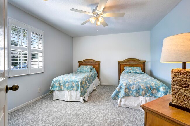 Building Photo - 17080 Crossgate Dr