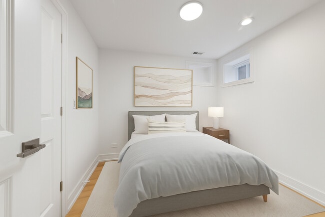 Building Photo - 3605 N Bell Ave