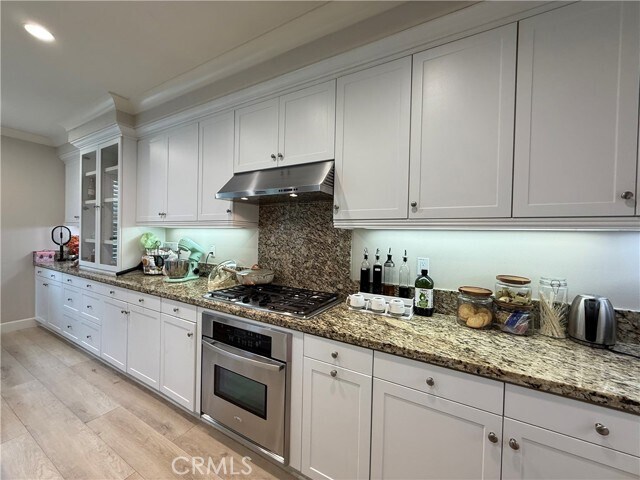 Building Photo - 120 Pendant