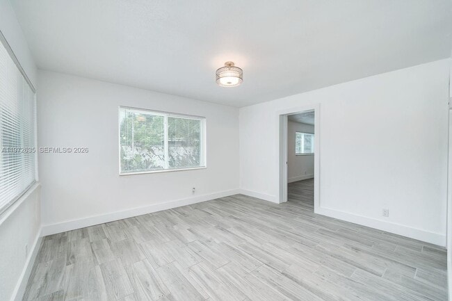 Building Photo - 1907 McKinley St