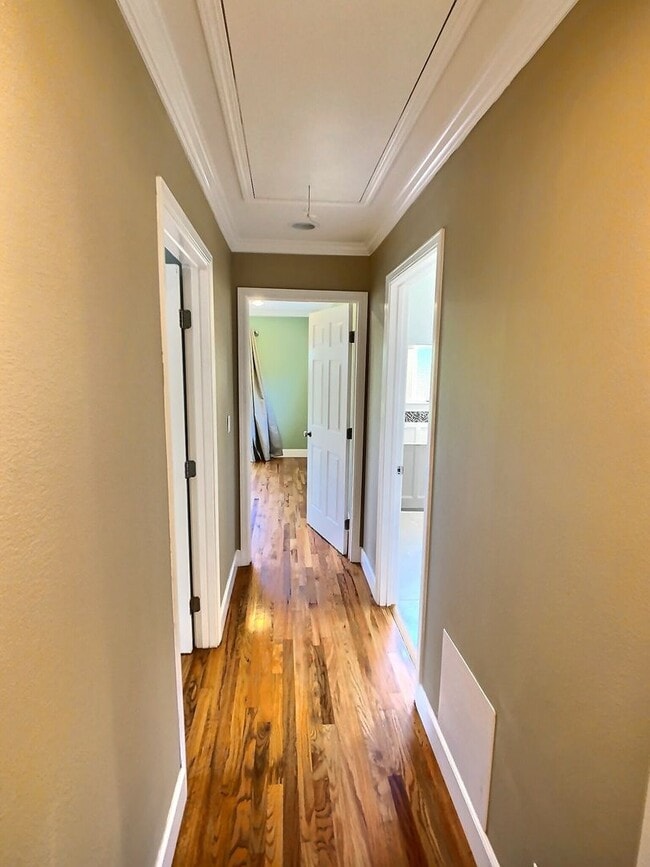 Building Photo - Charming Home for Rent in Naglee Park
