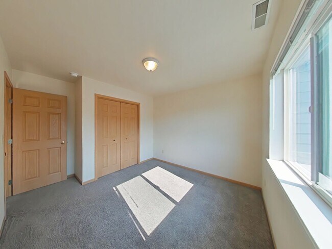 Building Photo - 2460 Wheeler Dr