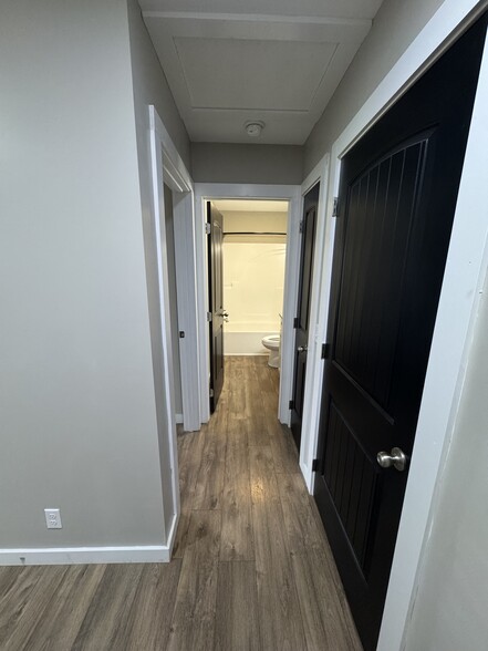 Building Photo - 3811 McBroom Chapel Rd