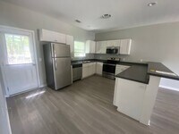 Building Photo - 206 Bonilane Cv. #117